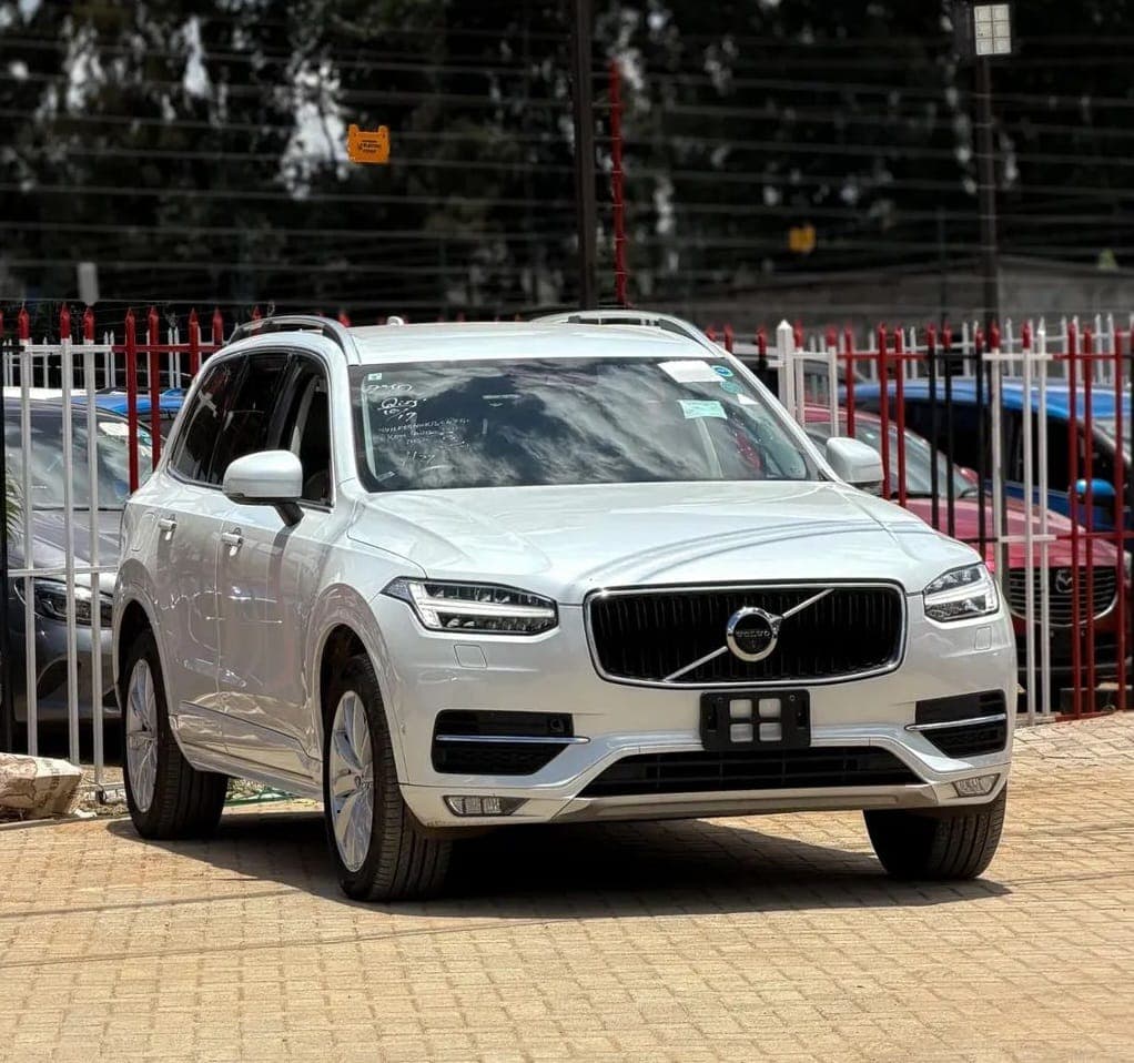 2019 Volvo XC90, photo 1 of 9
